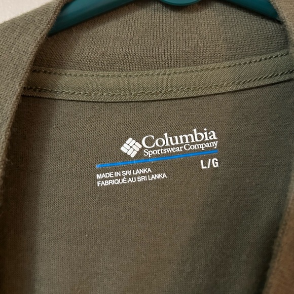 3 for 40$ Columbia Crop Top - Picture 3 of 4